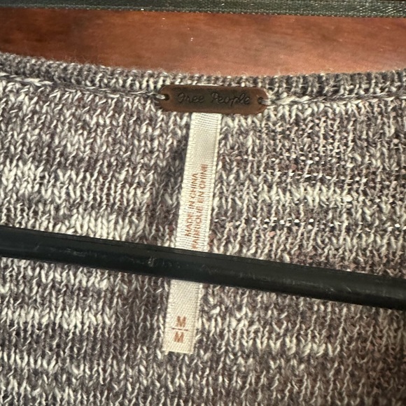 Free People Faux Wrap Sweater - Size Medium 🌟 - Picture 4 of 4